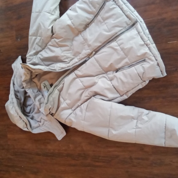 Whales Tail Cream Fleece Lined Hooded Puffer Cold Weather Coat Sz Large - Picture 3 of 10